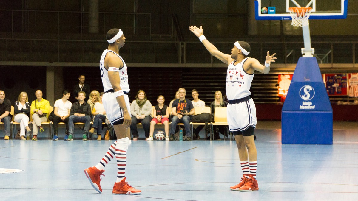 O Fotomagazin / Harlem Globetrotters in der TipsArena 2016